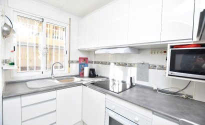 Herverkoop - Herenhuis -
Algorfa - Montemar