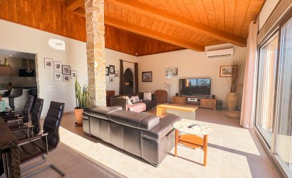 Resale - Villa -
Elche - Las Bayas