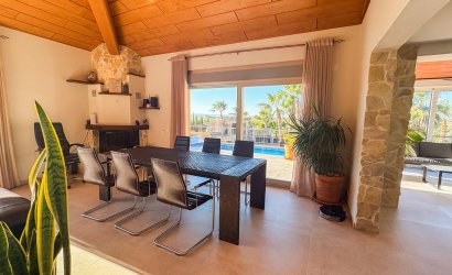Resale - Villa -
Elche - Las Bayas