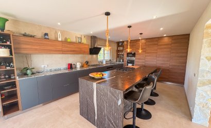 Resale - Villa -
Elche - Las Bayas