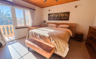 Resale - Villa -
Elche - Las Bayas