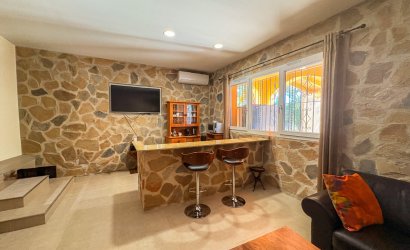 Resale - Villa -
Elche - Las Bayas