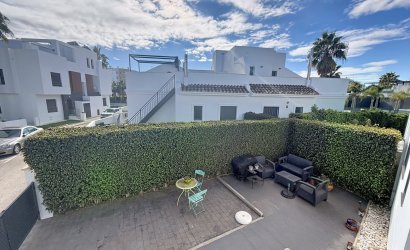 Reventa - Villa -
Orihuela Costa - Villamartín