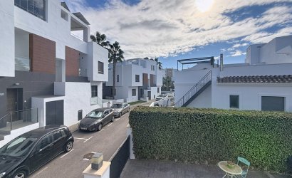 Reventa - Villa -
Orihuela Costa - Villamartín