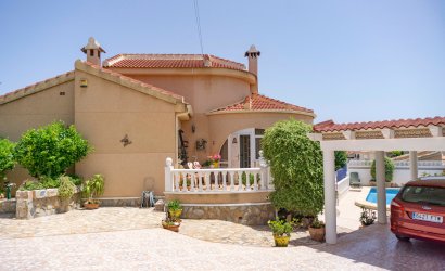 Reventa - Villa -
Ciudad Quesada - town