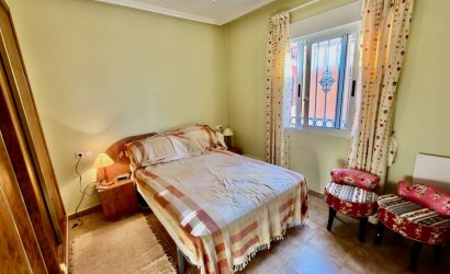 Herverkoop - Villa -
Guardamar del Segura - El Raso