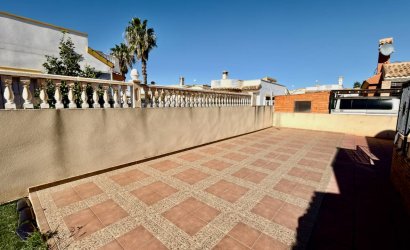 Herverkoop - Villa -
Guardamar del Segura - El Raso