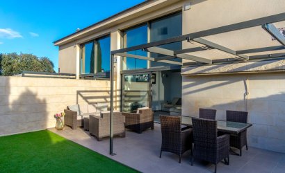 Resale - Villa -
Villamartín - Los Dolses