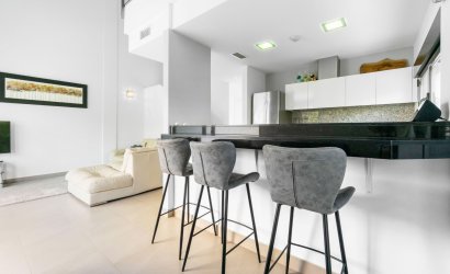 Resale - Villa -
Villamartín - Los Dolses