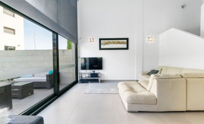 Resale - Villa -
Villamartín - Los Dolses