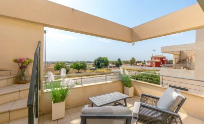 Resale - Villa -
Villamartín - Los Dolses