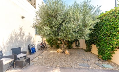 Resale - Villa -
Villamartín - Los Dolses