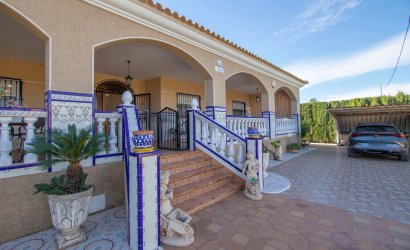 Herverkoop - Country House -
Albatera