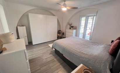 Herverkoop - Country House -
Elche - La Marina