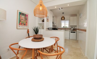 Herverkoop - Herenhuis -
Villamartín - Las Violetas