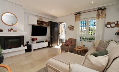 Herverkoop - Herenhuis -
Villamartín - Las Violetas