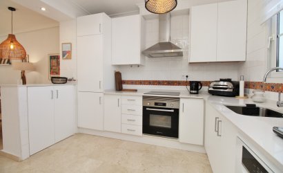 Herverkoop - Herenhuis -
Villamartín - Las Violetas