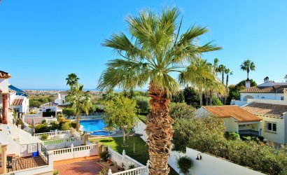 Herverkoop - Herenhuis -
Villamartín - Las Violetas