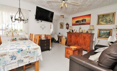 Resale - Villa -
Torrevieja - El Chaparral