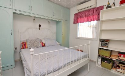 Resale - Villa -
Torrevieja - El Chaparral