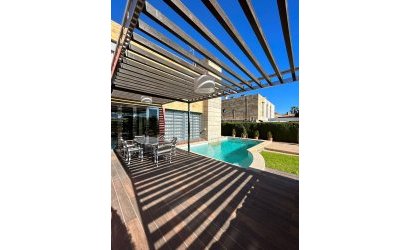 Herverkoop - Villa -
Orihuela Costa - Dehesa de campoamor