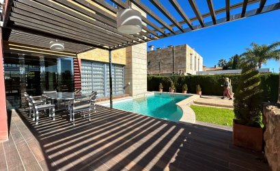 Herverkoop - Villa -
Orihuela Costa - Dehesa de campoamor