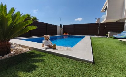 Resale - Townhouse -
Vistabella Golf - Vistabella