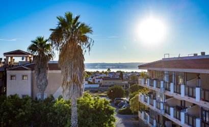 Reventa - Apartment -
Torrevieja - La Siesta