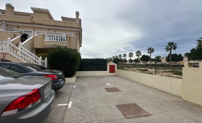 Herverkoop - Herenhuis -
Guardamar del Segura - El Raso