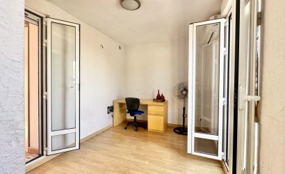 Herverkoop - Herenhuis -
Guardamar del Segura - Lomas de Polo-Pinomar