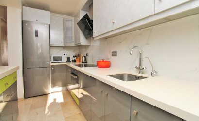 Herverkoop - Herenhuis -
Villamartín - PAU 8