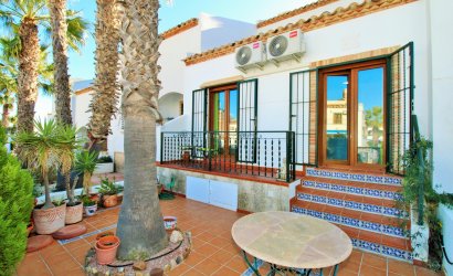 Herverkoop - Herenhuis -
Villamartín - PAU 8