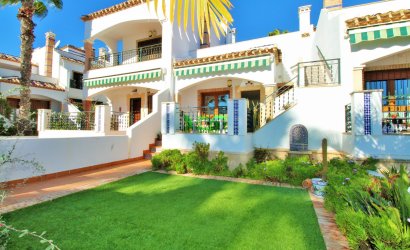 Herverkoop - Herenhuis -
Villamartín - PAU 8