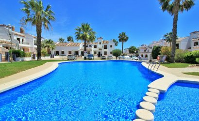 Herverkoop - Herenhuis -
Villamartín - PAU 8