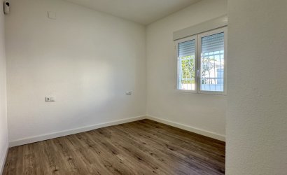 Herverkoop - Bungalow -
Orihuela Costa - Las Filipinas