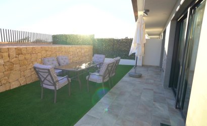 Revente - Apartment -
Finestrat