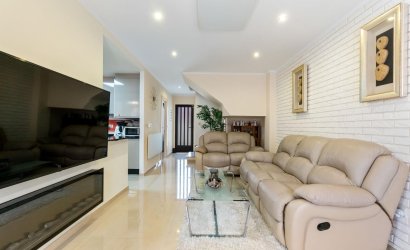 Revente - Maison de ville -
Torrevieja - Aguas Nuevas