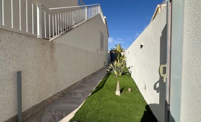 Resale - Villa -
Orihuela Costa - Los Altos