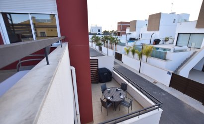 Resale - Villa -
Algorfa - La finca Golf