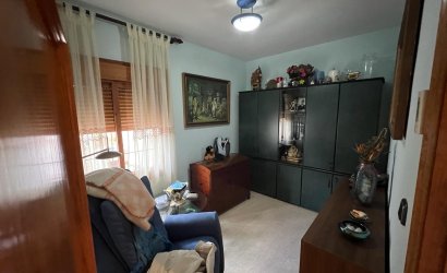 Resale - Villa -
Orihuela Costa - Campoamor