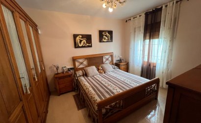 Resale - Villa -
Orihuela Costa - Campoamor