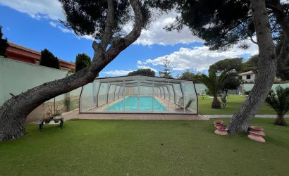 Resale - Villa -
Orihuela Costa - Campoamor