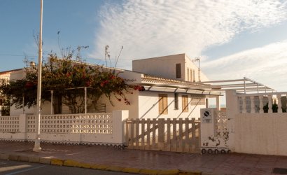 Resale - Villa -
Guardamar del Segura