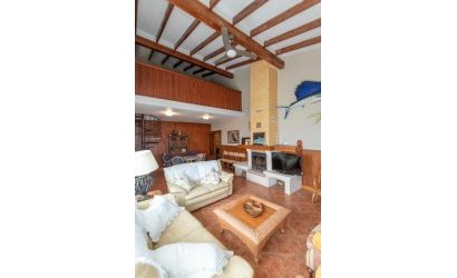 Resale - Villa -
Guardamar del Segura