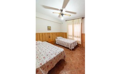 Resale - Villa -
Guardamar del Segura