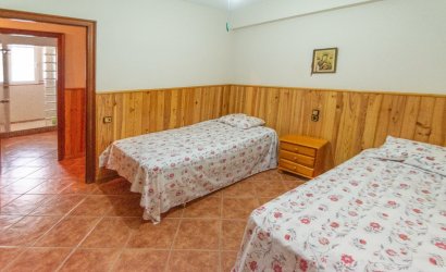 Resale - Villa -
Guardamar del Segura