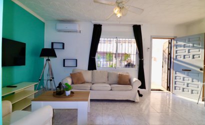 Reventa - Adosado -
Torrevieja - Torreta