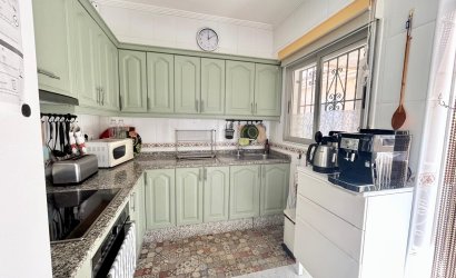 Resale - Villa -
Torrevieja - La Siesta