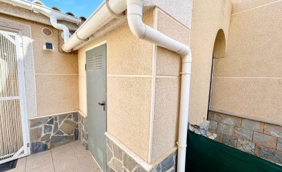 Resale - Villa -
Torrevieja - La Siesta