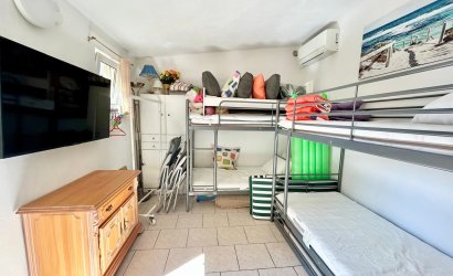 Resale - Villa -
Torrevieja - La Siesta